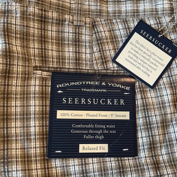 Roundtree and Yorke Shorts Size 40 Plaid Relaxed Pleated Front 9.5” Inseam NWT - Picture 4 of 4